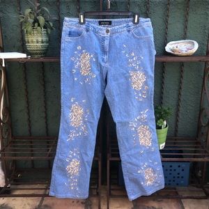 Floral Embroidery Jeans